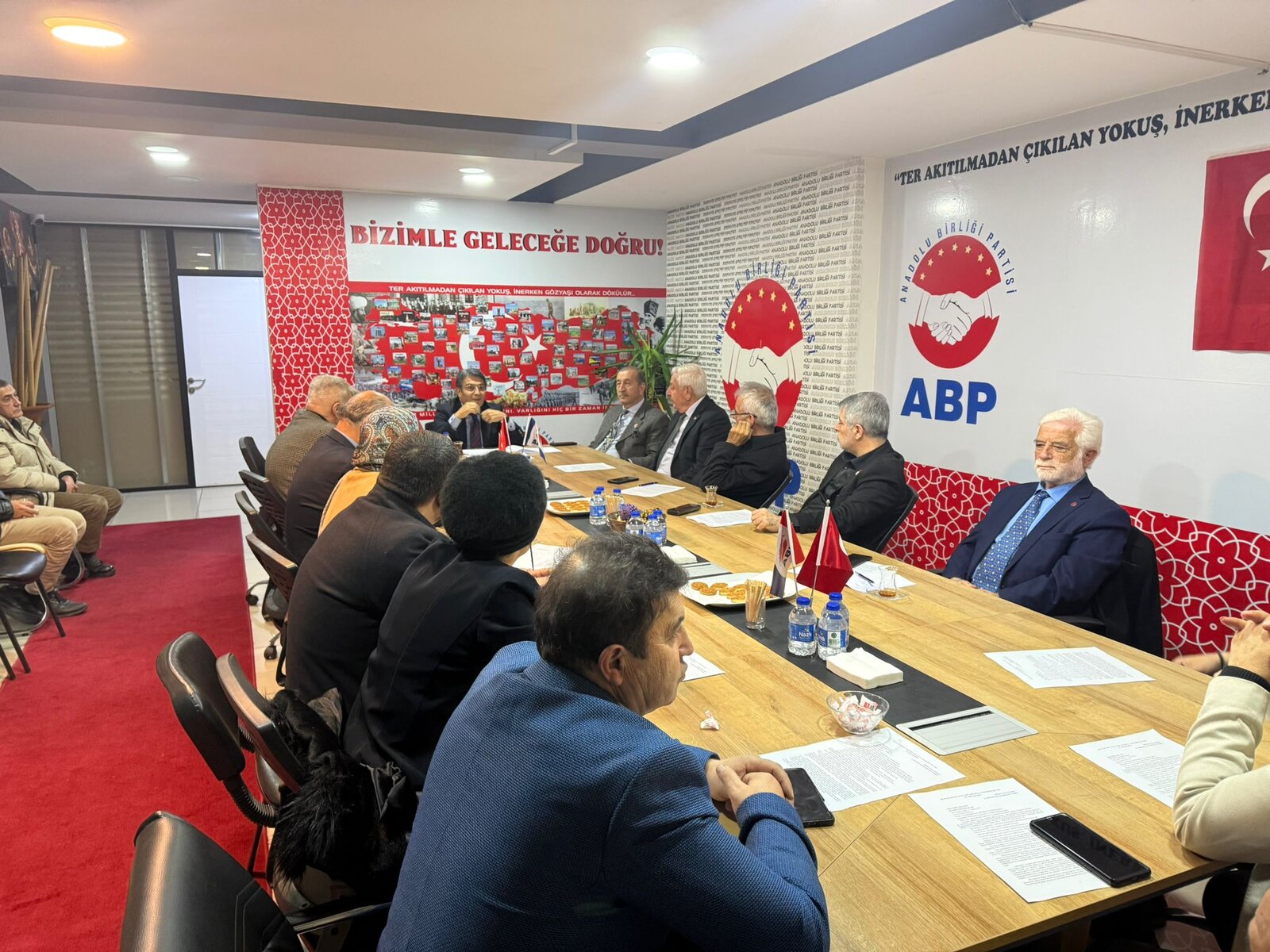 ABP Genel Merkezi’nde Anlamlı Buluşma: Prof. Dr. Duran Bülbül Konuk Oldu