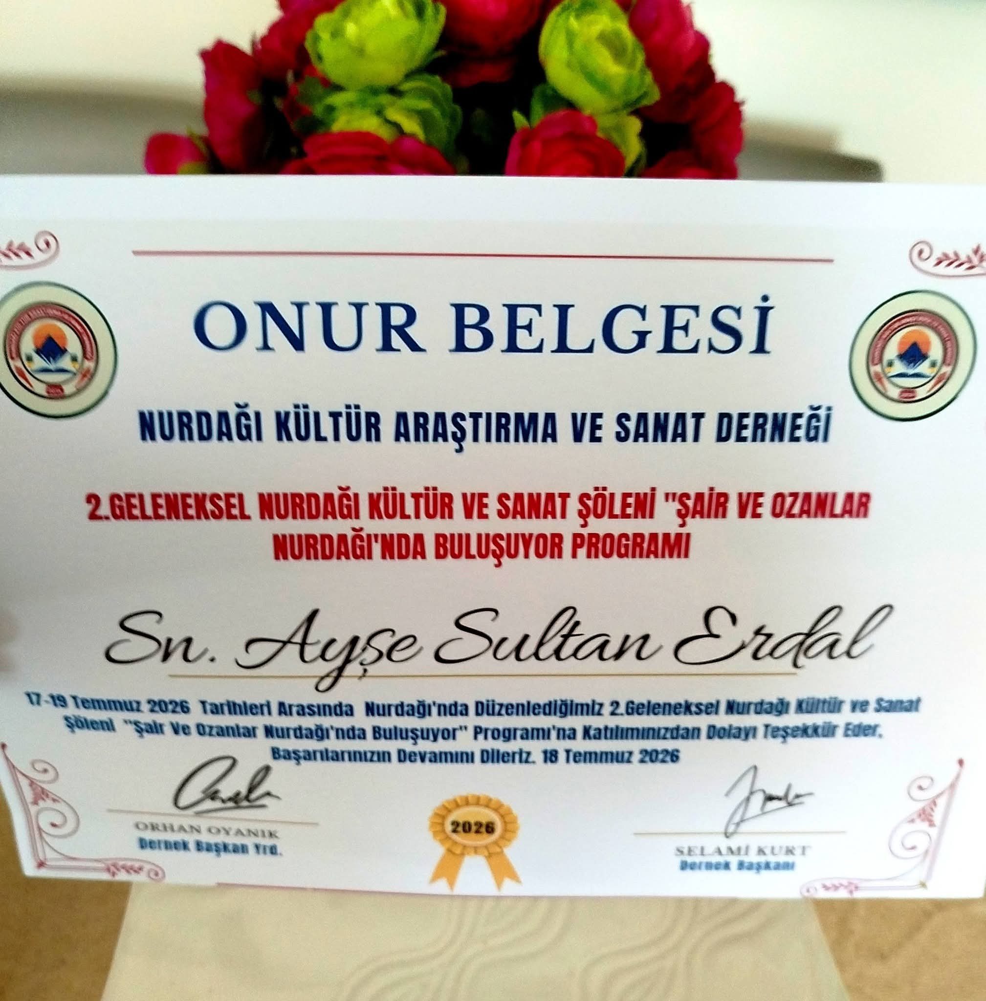 ​Antalya Yörük Türkmen Vakfı Başkanı Ayşe Sultan Erdal’a Nurdağı’nda Anlamlı Ödül