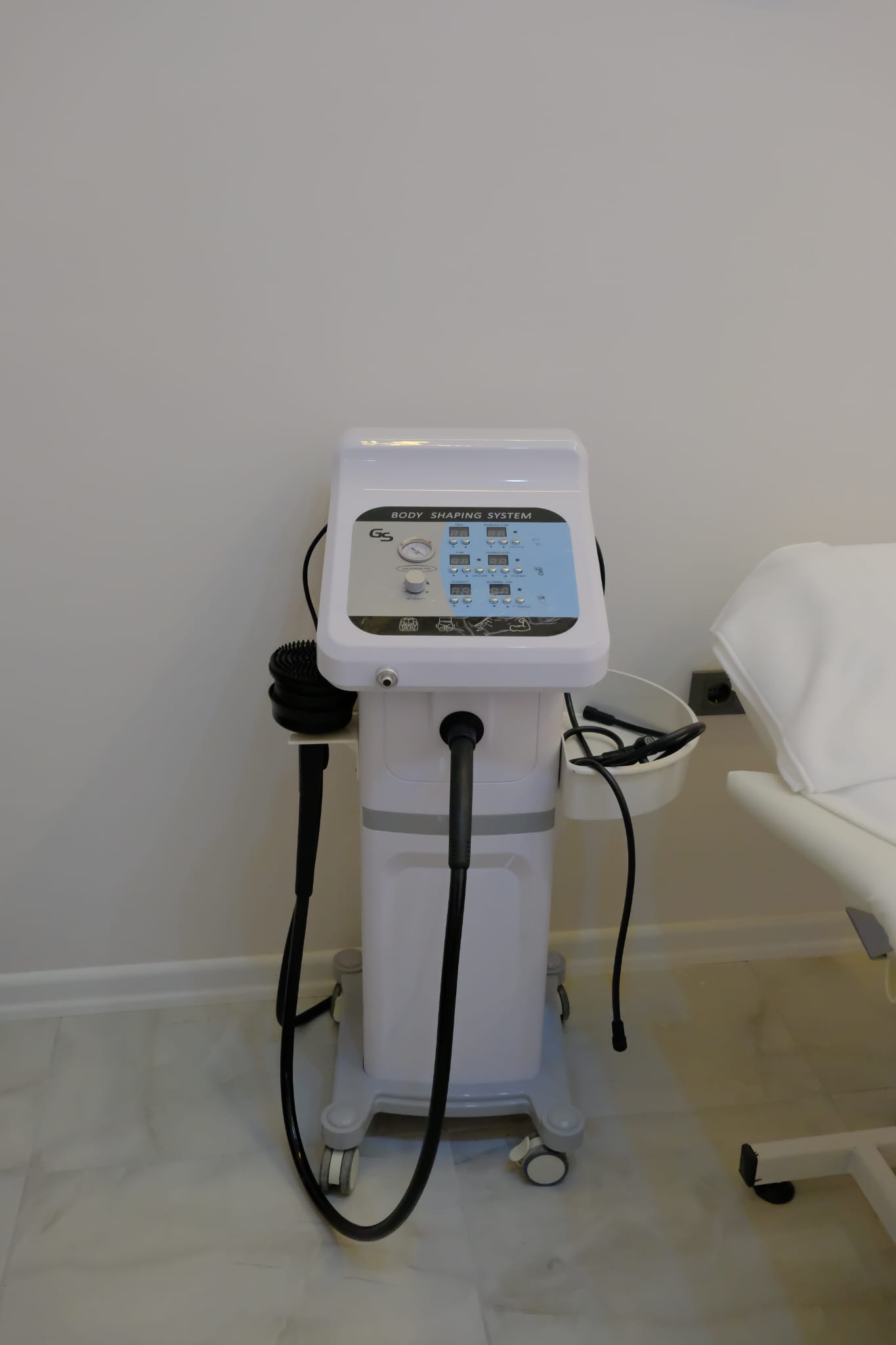 ESDALUXE GÜZELLİK SALONU