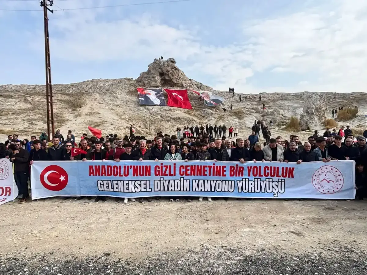 Diyadin Kanyonu'nda dördüncü doğa yürüyüşü düzenlendi