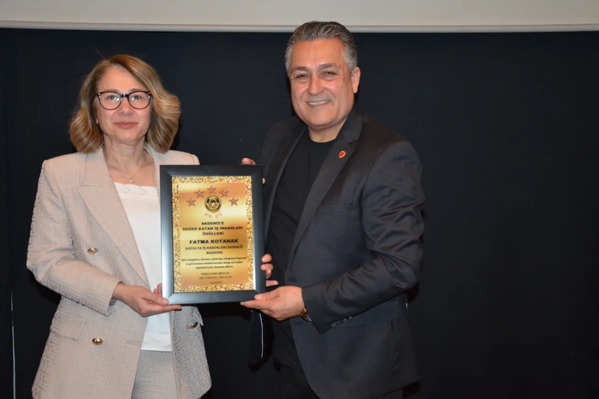ANTALYA İŞ KADINLARI DERNEĞİ BAŞKANI FATMA KOTANAK’A “GÜÇLÜ KADIN LİDERLİĞİ” ÖDÜLÜ
